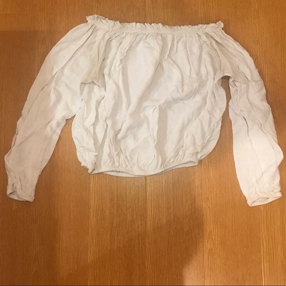 Brandy Melville off the shoulder top